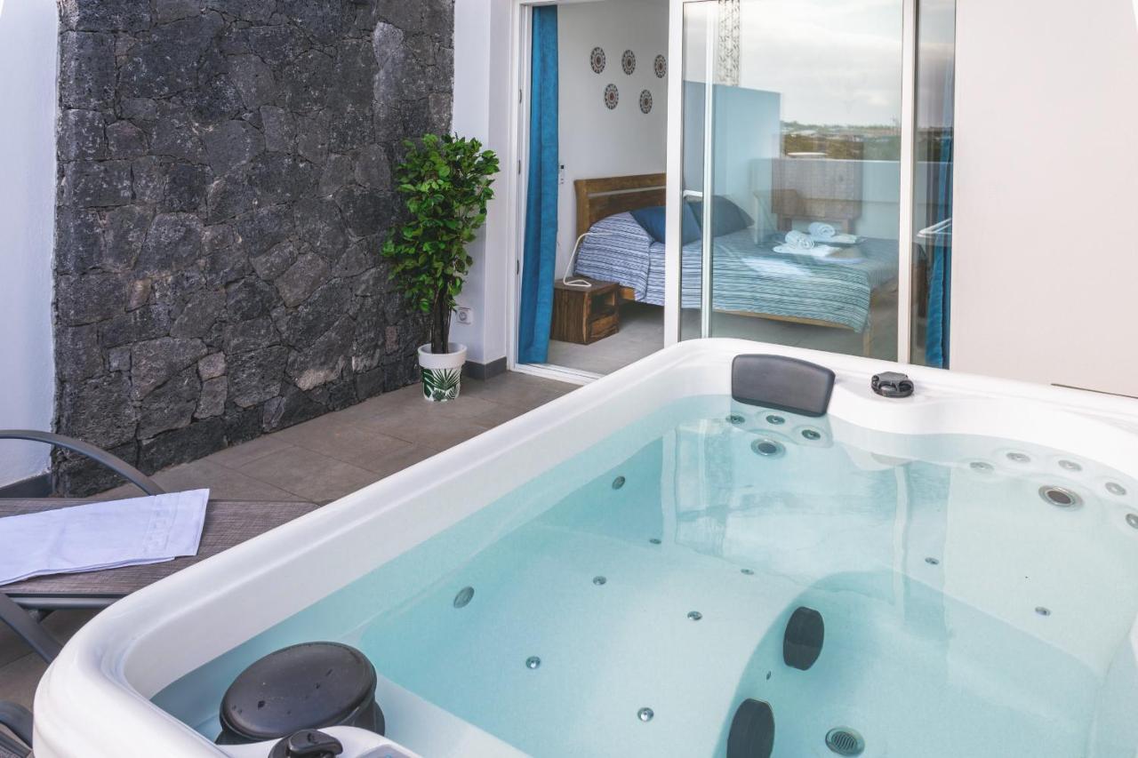 Monterey House Playa Blanca Villa Плая Бланка Екстериор снимка